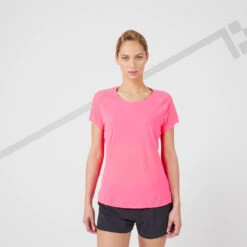 TEE-SHIRT RUNNING FEMME LEGER ET RESPIRANT KIPRUN LIGHT ROSE FLUO